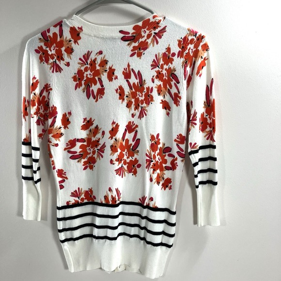 RED- Floral Cardigan Small - Picture 3 of 6